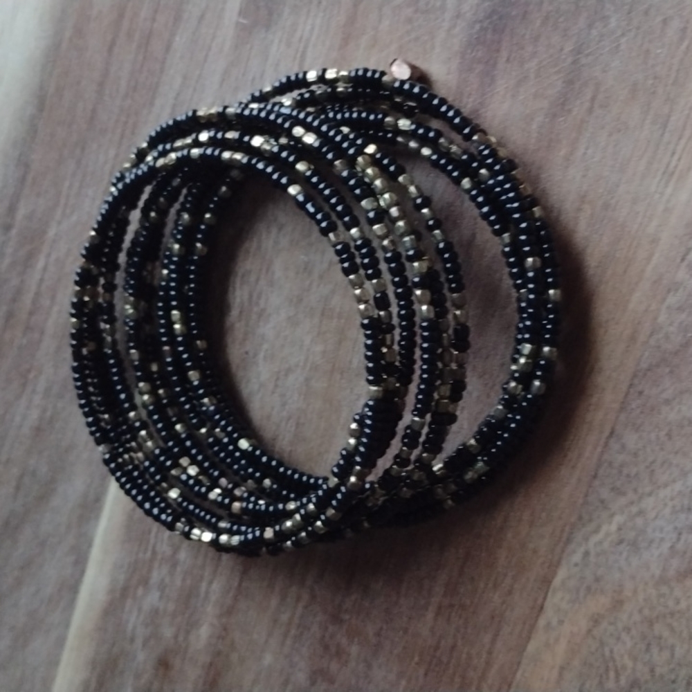 Coil Black Gold Beads Bracelet